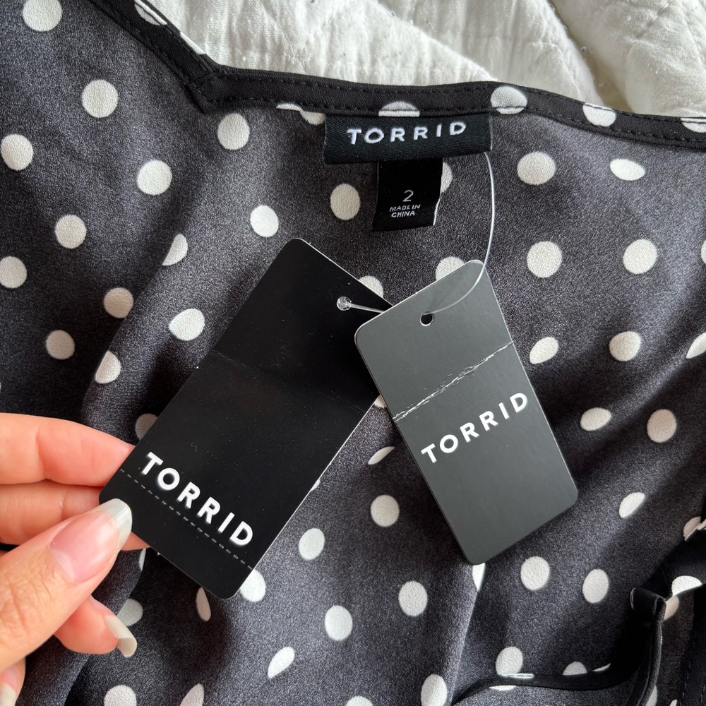 Torrid Georgette V Neck Racerback Black Camisole Cami Polka Dots Chiffon - Picture 5 of 9